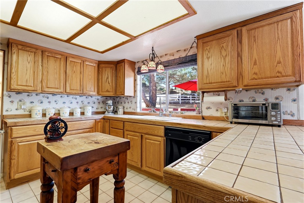 48150 Twin Pines Rd. Property Photo 16