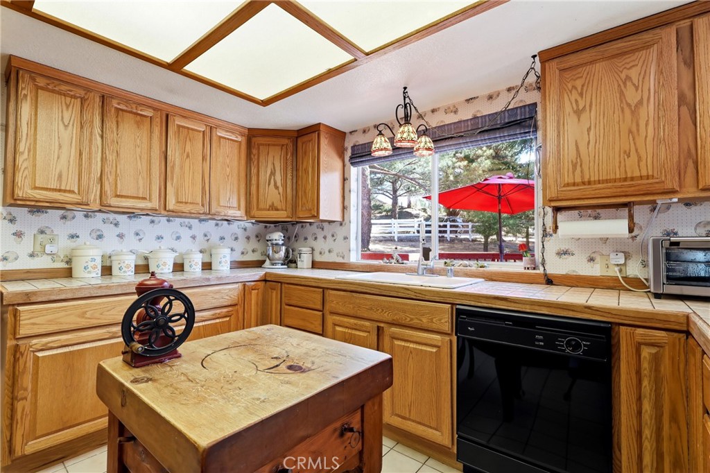 48150 Twin Pines Rd. Property Photo 17