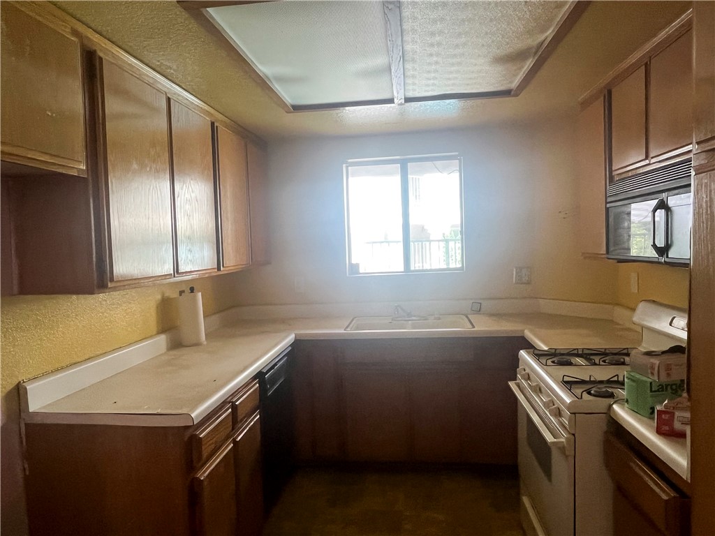 6100 Rugby Avenue 113 Property Photo 8