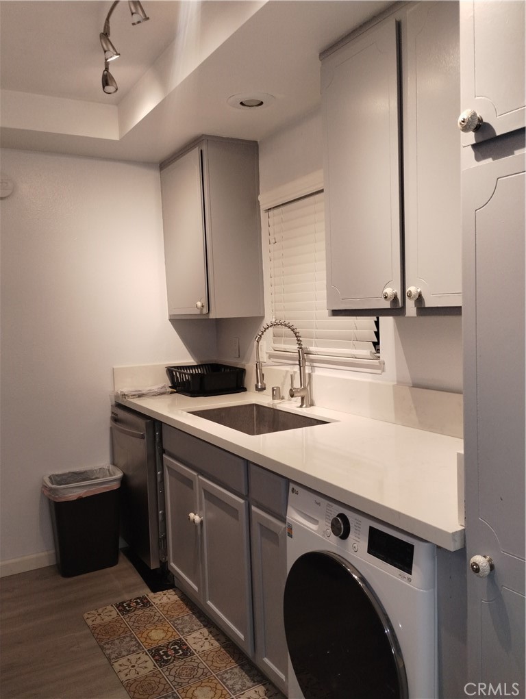 149 W 6th Property Photo 30