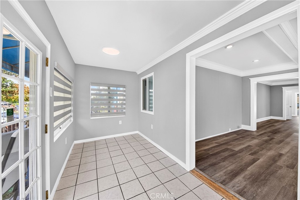 184 S Harvard Boulevard Property Photo 3