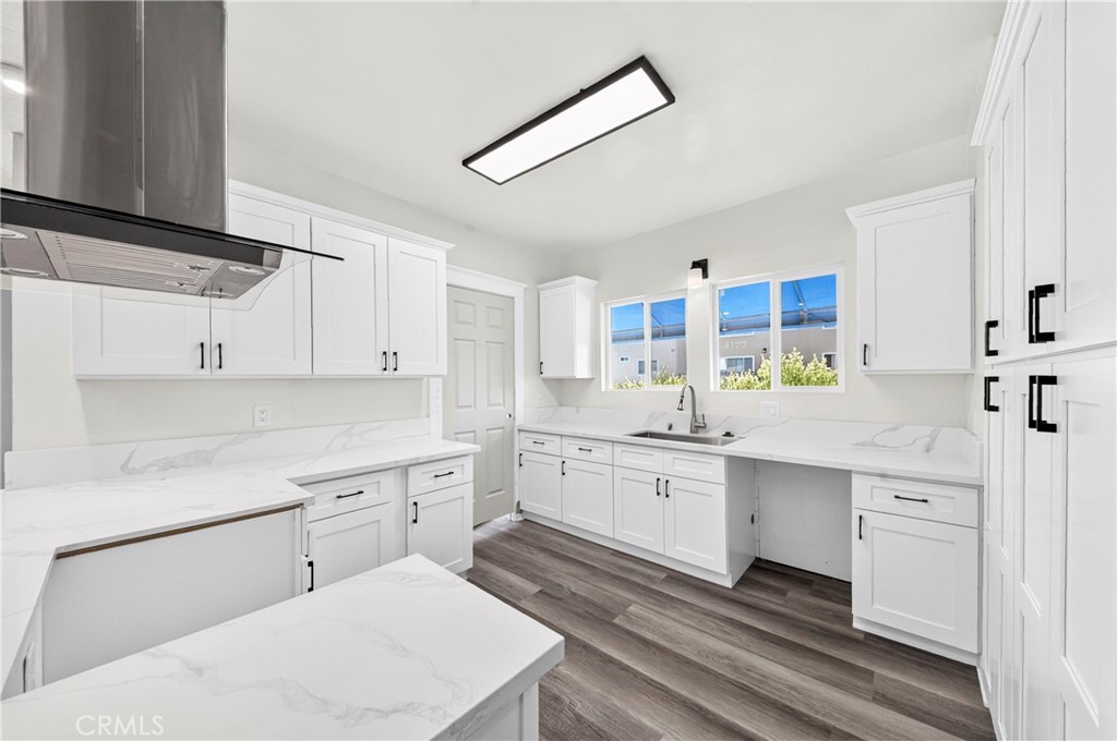 184 S Harvard Boulevard Property Photo 10