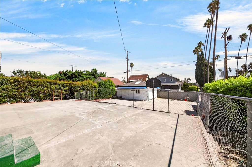 184 S Harvard Boulevard Property Photo 33