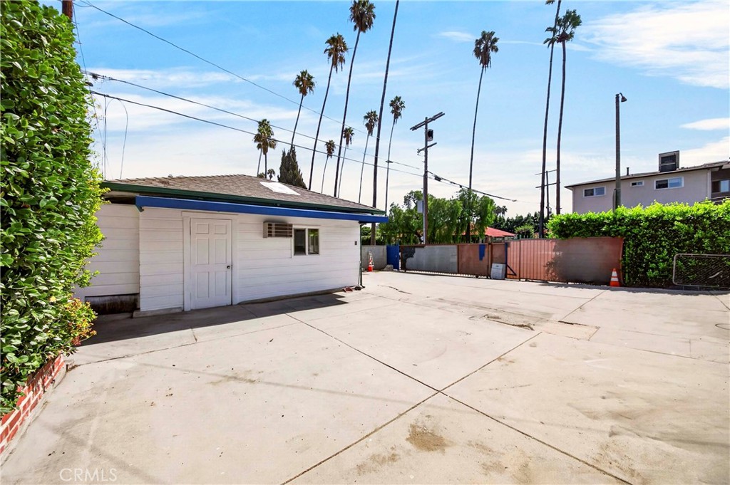 184 S Harvard Boulevard Property Photo 36
