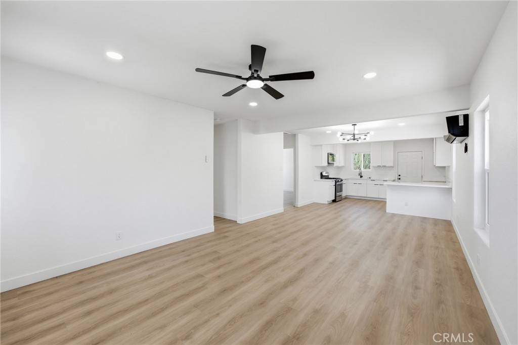 840 Valley View Drive Property Photo 8