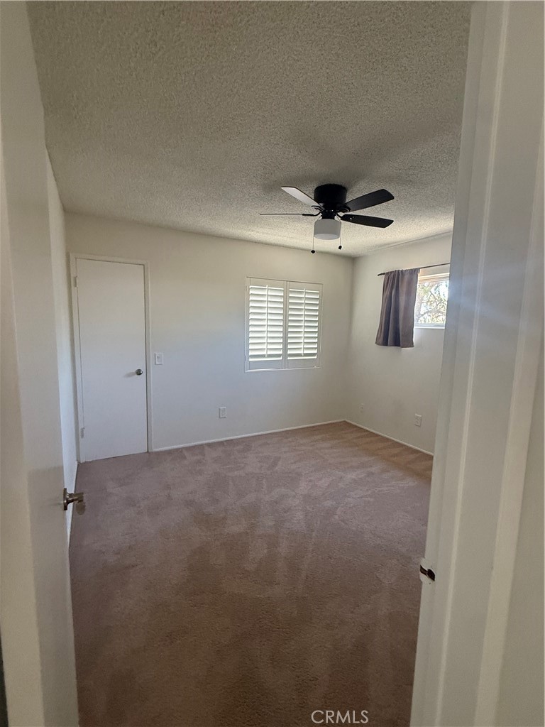 9260 Hemlock Property Photo 10