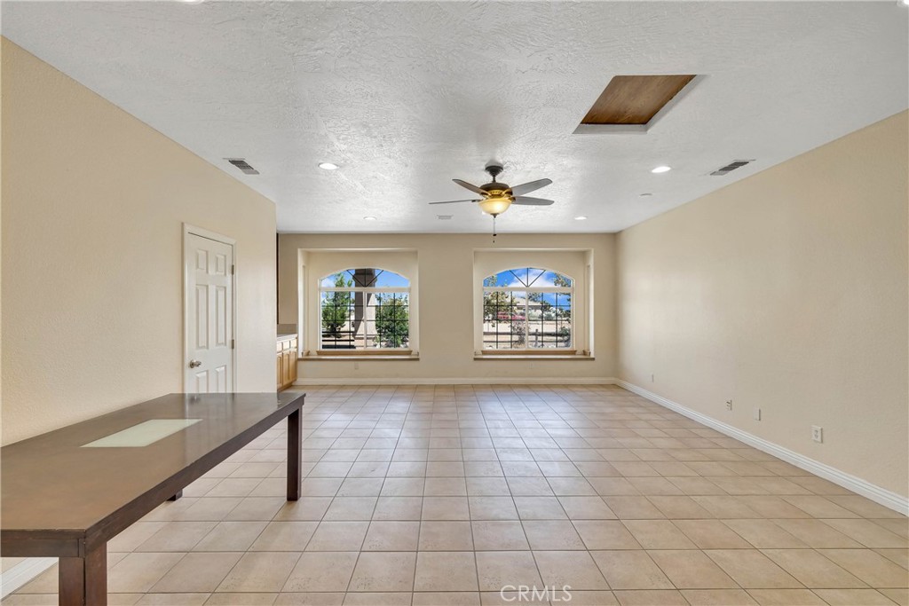 12771 Elm Property Photo 14