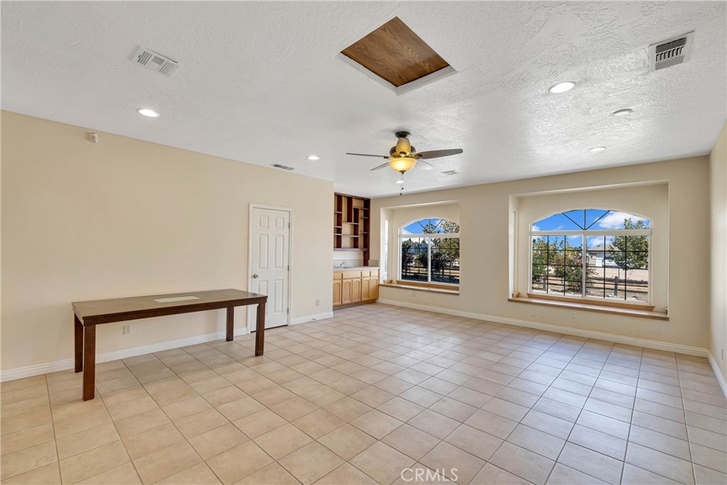 12771 Elm Property Photo 15