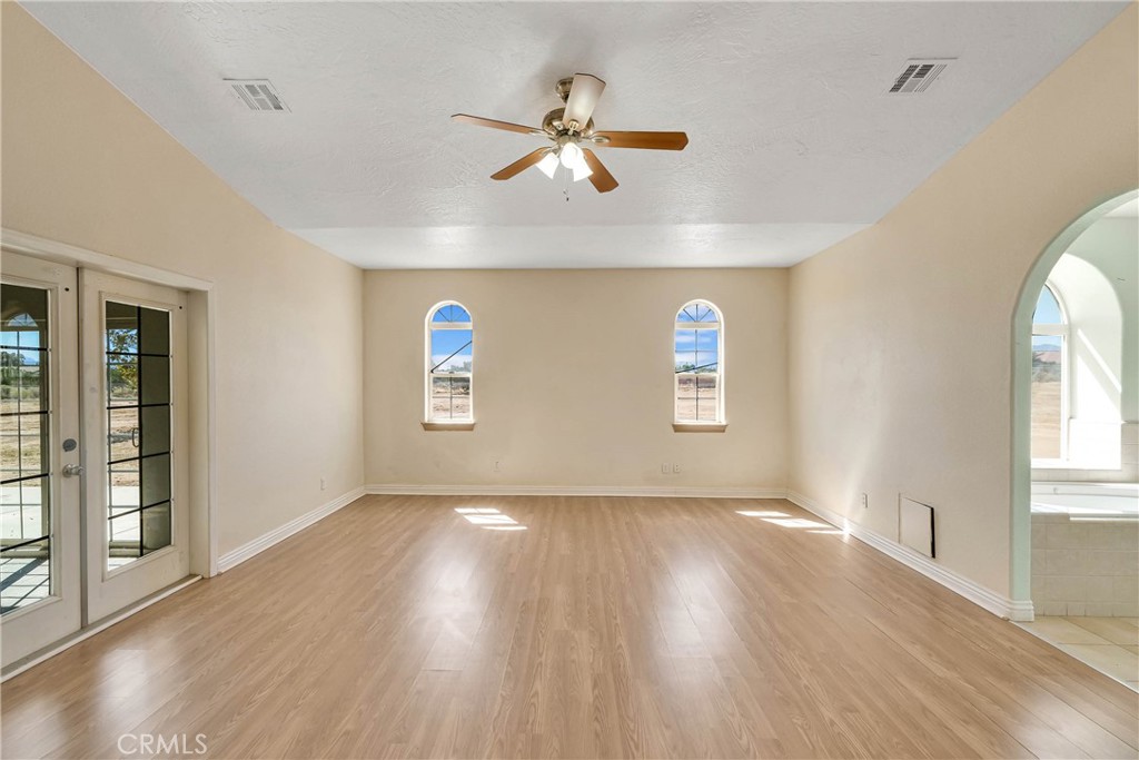 12771 Elm Property Photo 17