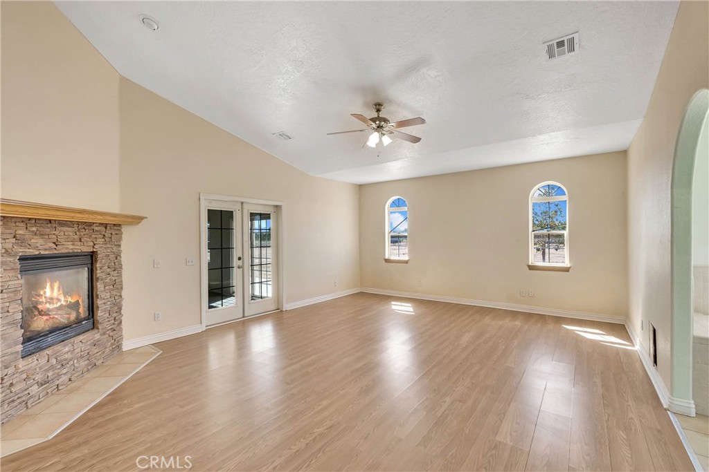 12771 Elm Property Photo 19