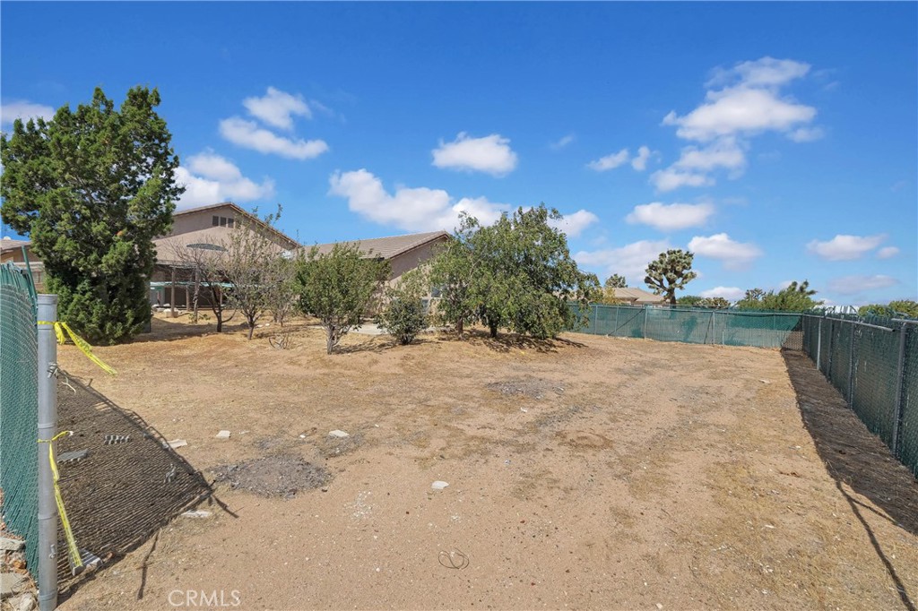 12771 Elm Property Photo 44