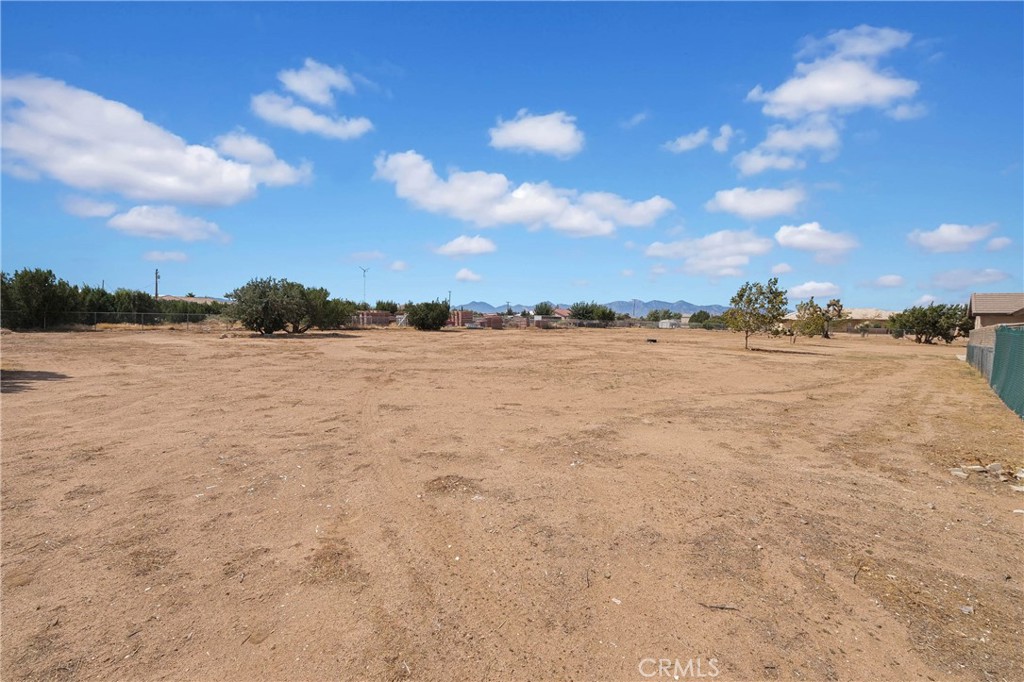12771 Elm Property Photo 46