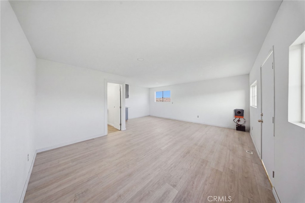 77420 Raymond Drive Property Photo 6