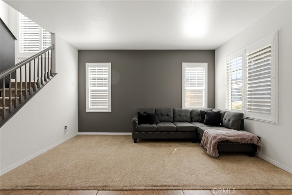2307 Cornflower Way Property Photo 12