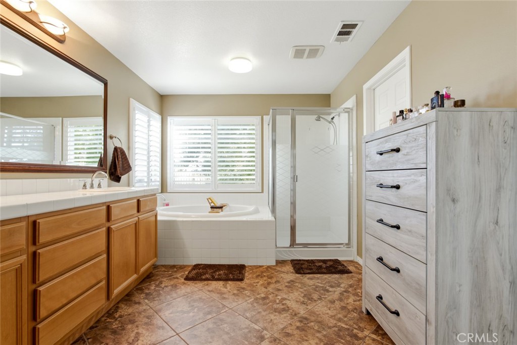2307 Cornflower Way Property Photo 18