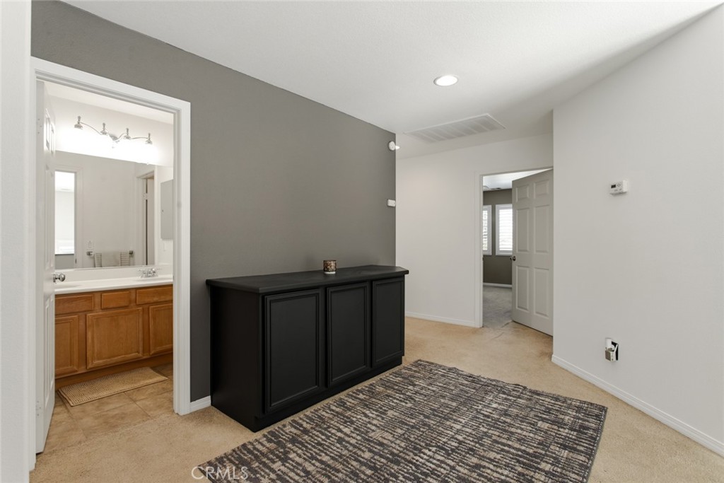 2307 Cornflower Way Property Photo 25