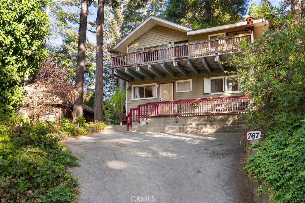 767 Big Oak Property Photo 3