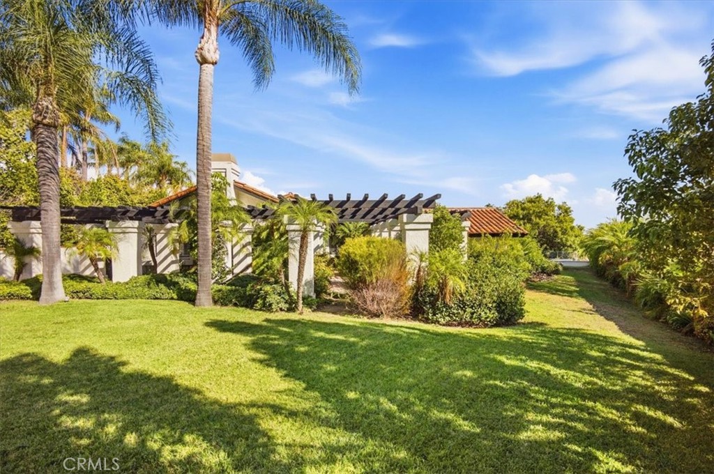 5087 Granada Court Property Photo 2