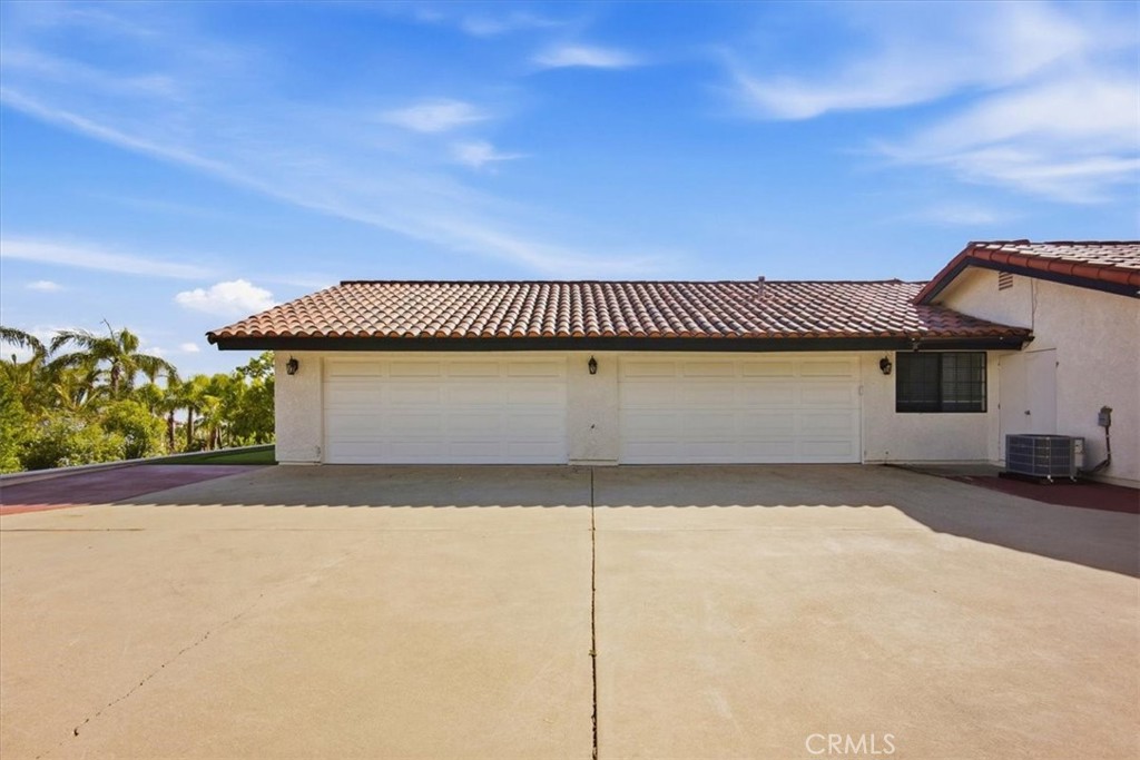 5087 Granada Court Property Photo 55