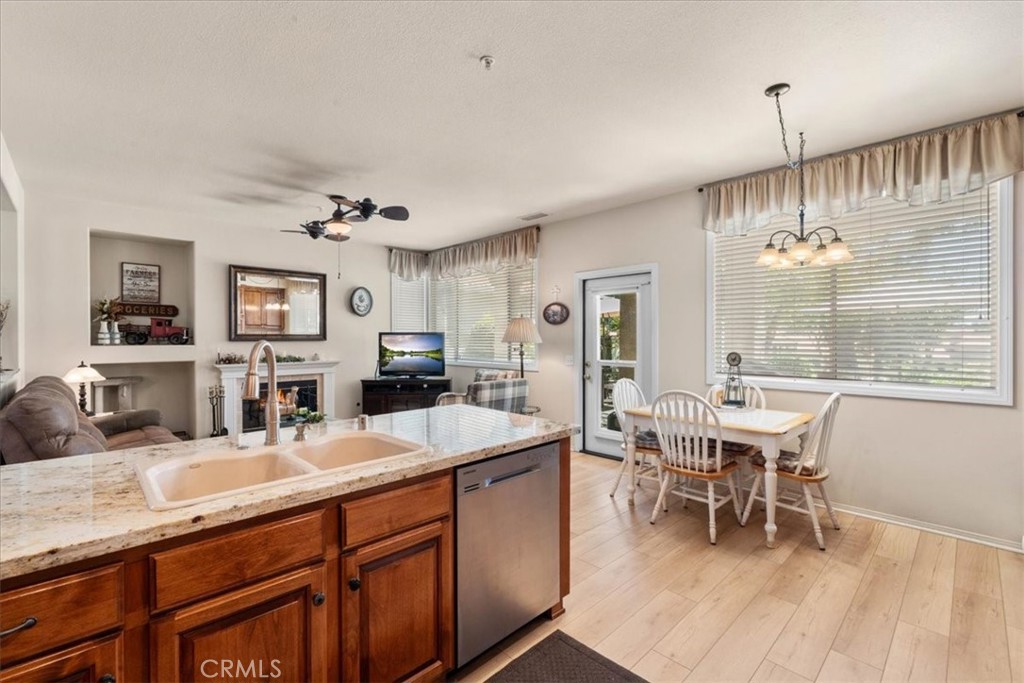 1464 Augusta Property Photo 18