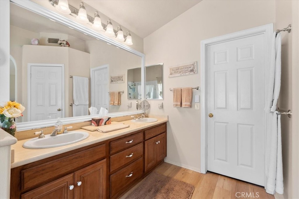 1464 Augusta Property Photo 28
