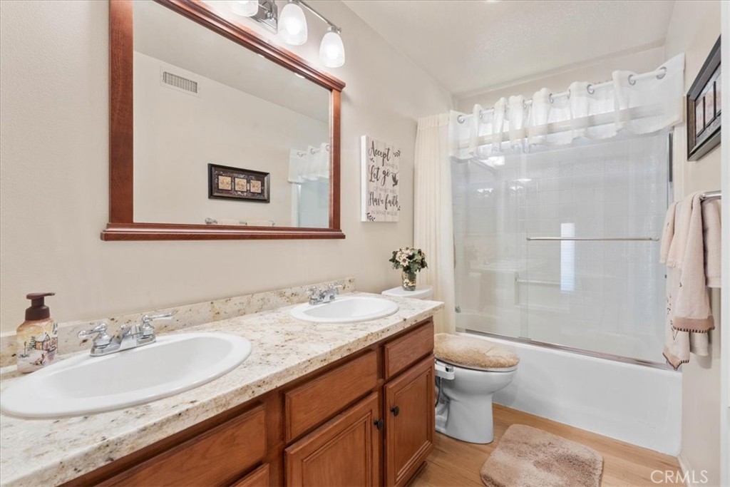 1464 Augusta Property Photo 31