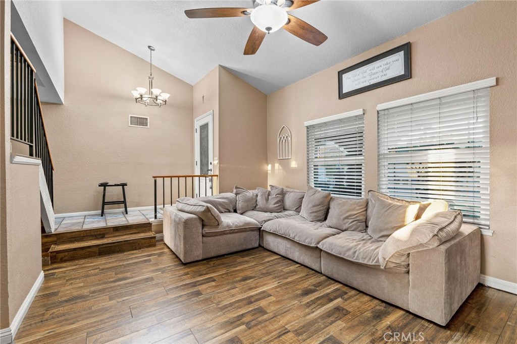 2916 S Del Norte Avenue Property Photo 7