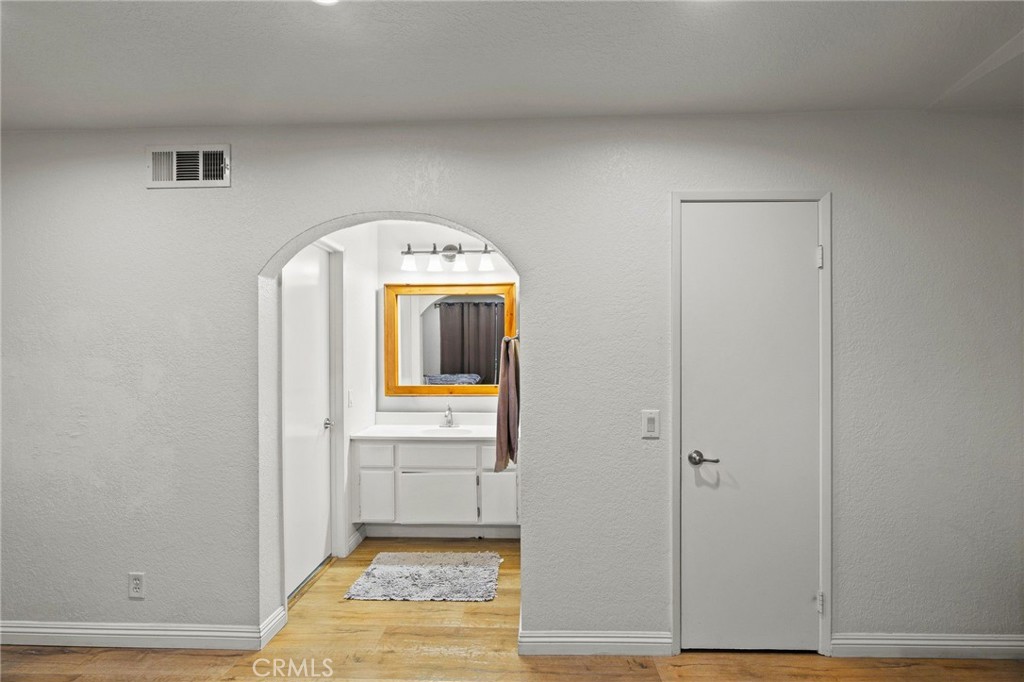 2916 S Del Norte Avenue Property Photo 14