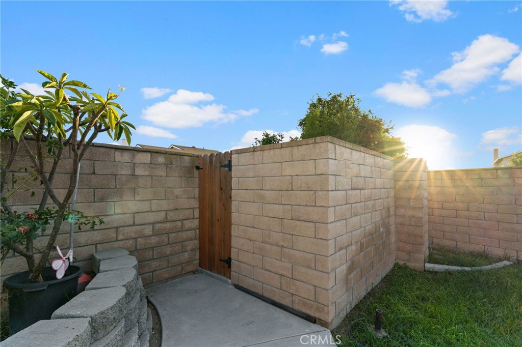 2916 S Del Norte Avenue Property Photo 25