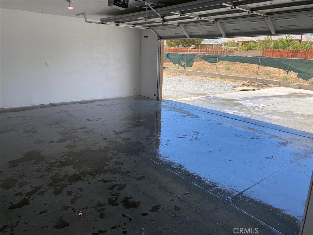 15921 Pine St. Property Photo 11