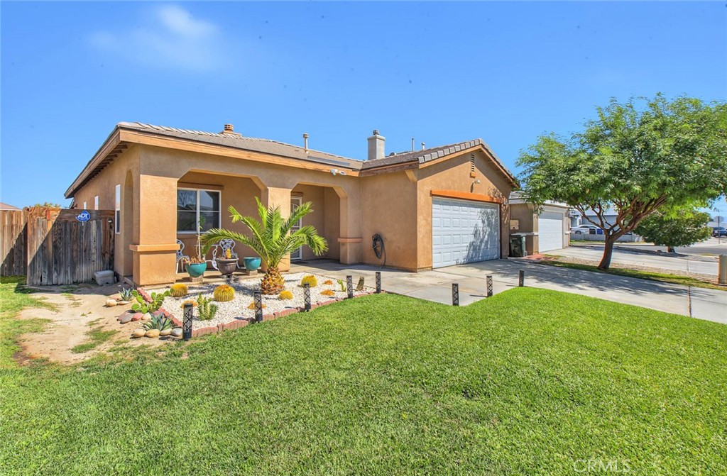 14242 Caballo Ct Property Photo 2