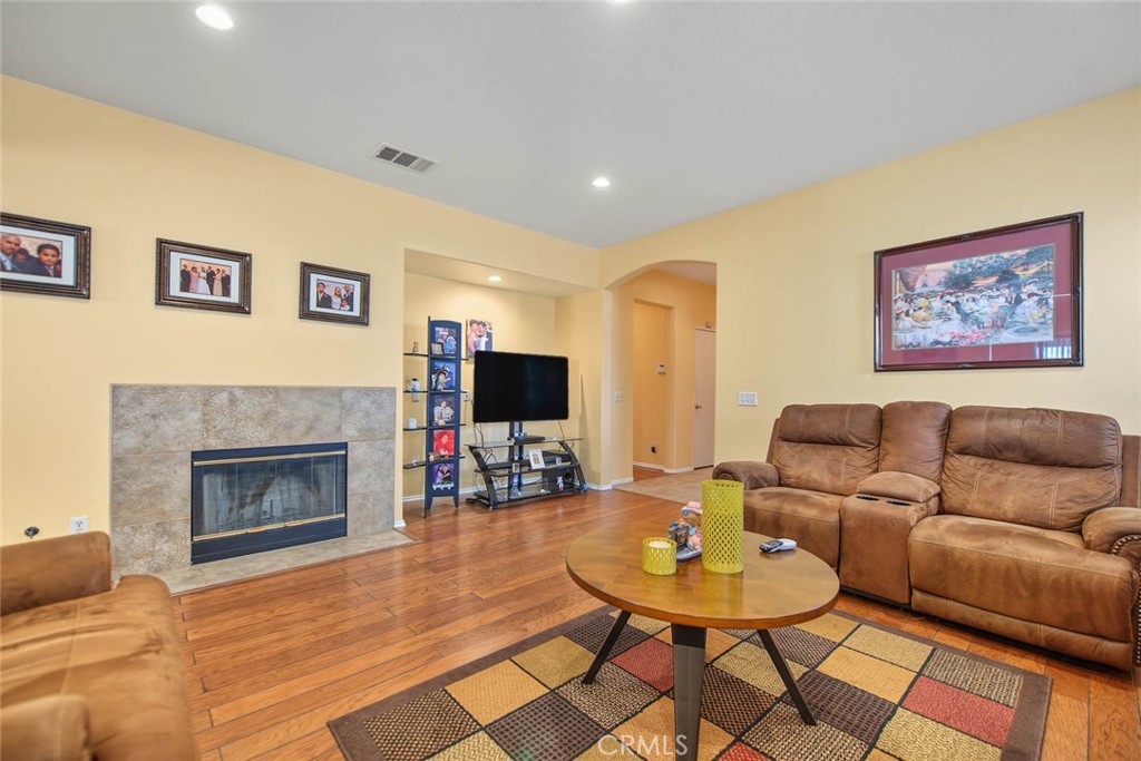 14242 Caballo Ct Property Photo 5