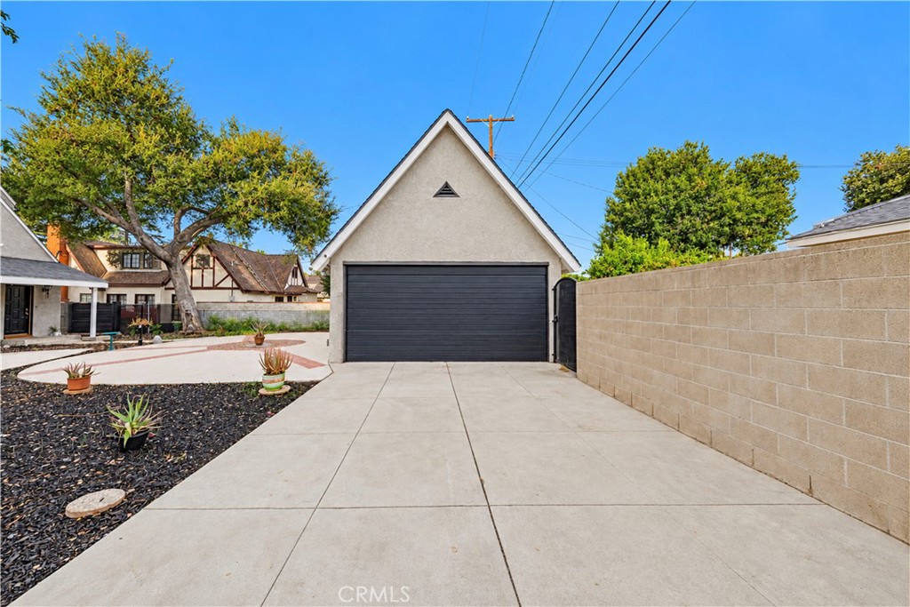 197 Garfield Avenue Property Photo 37
