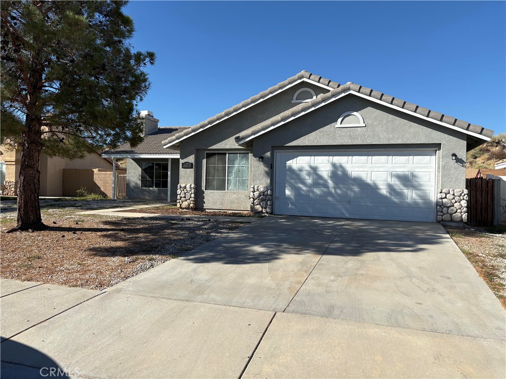 14549 Stone Creek Property Photo 1