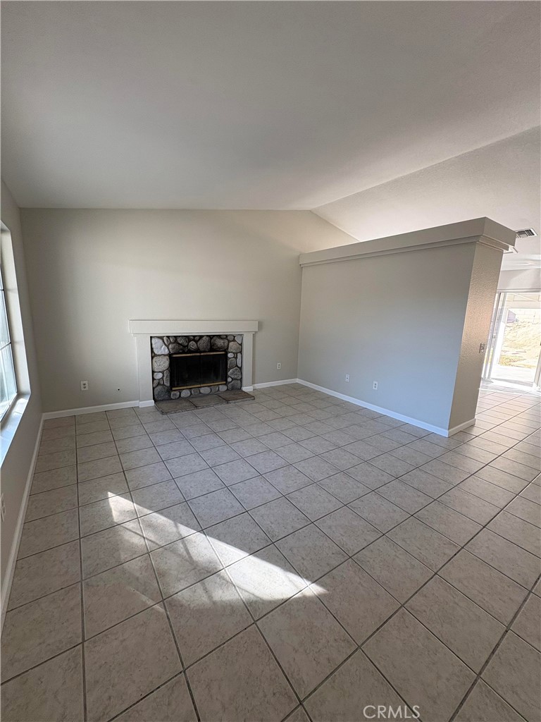 14549 Stone Creek Property Photo 3