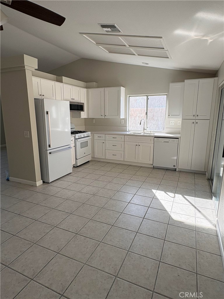 14549 Stone Creek Property Photo 4