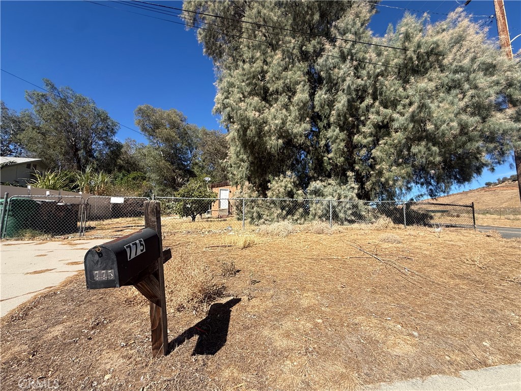 775 Park Property Photo 2