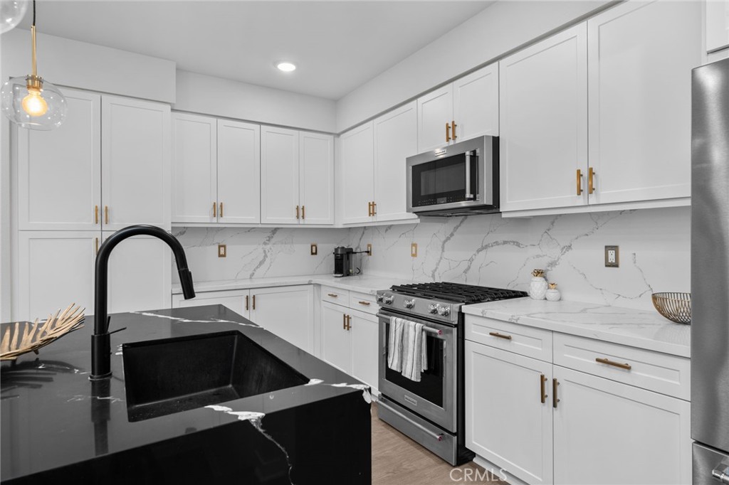 11044 Luminate Property Photo 4