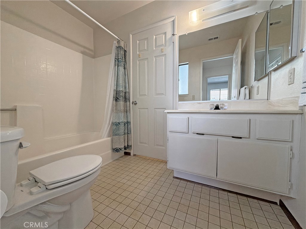 818 Lancaster Property Photo 22