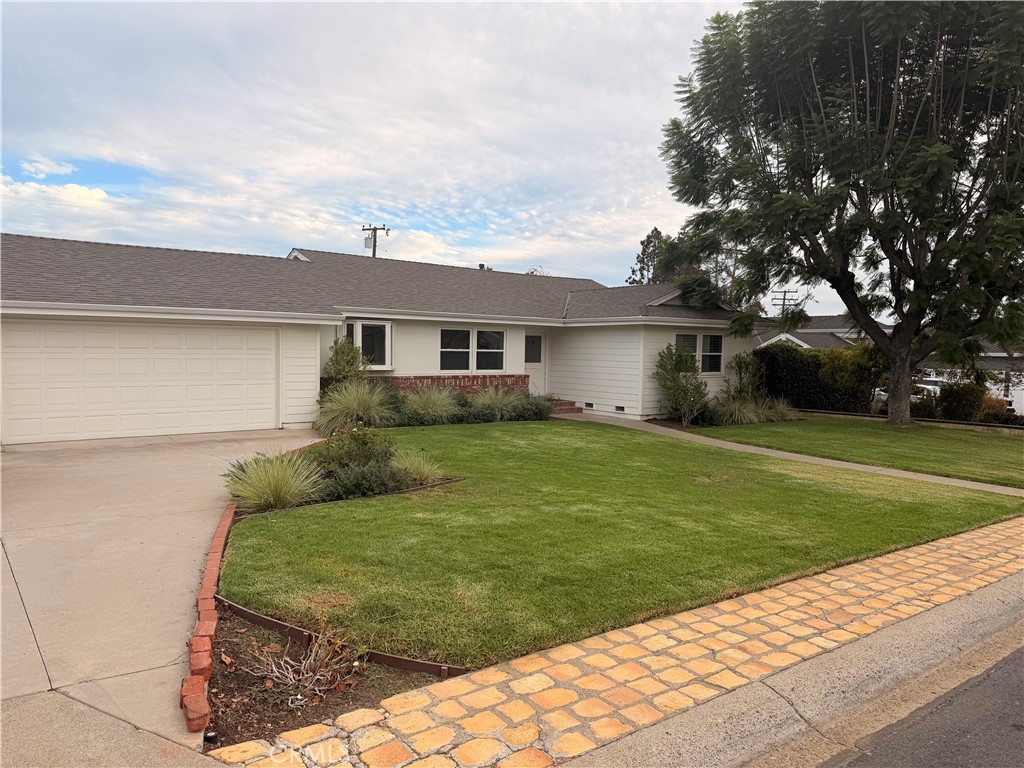 12772 Elizabeth Property Photo 4