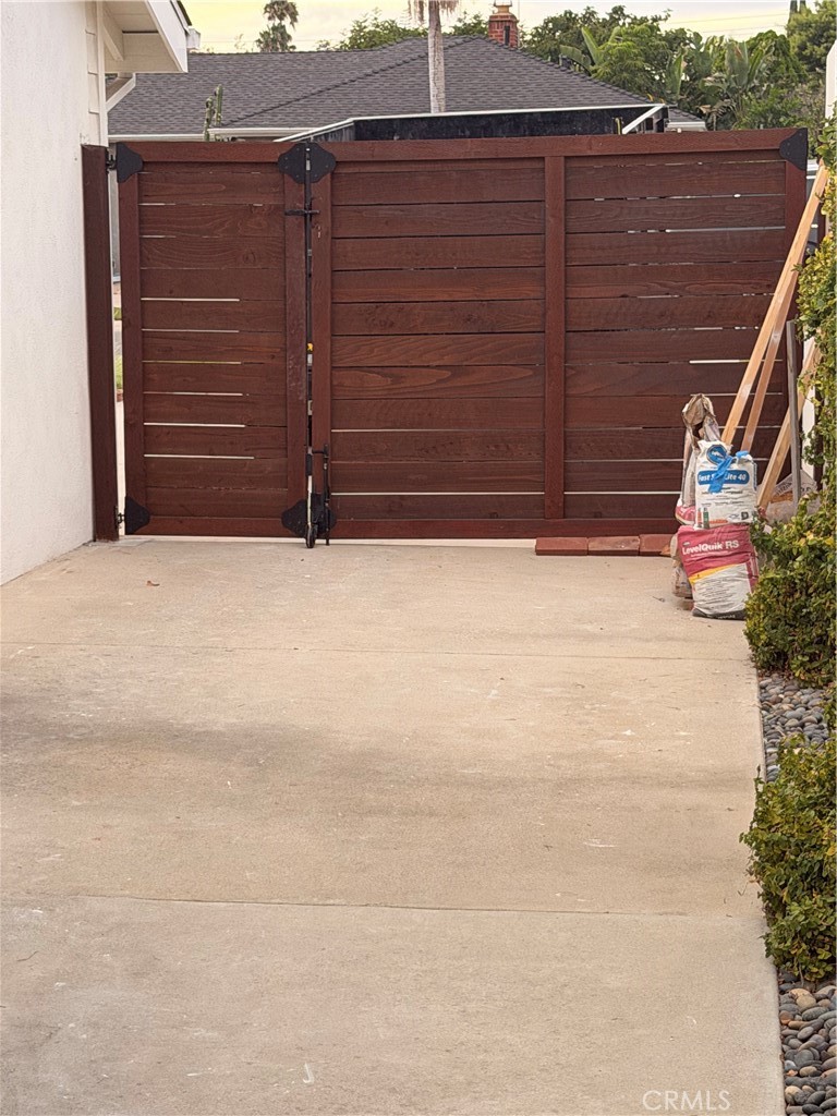 12772 Elizabeth Property Photo 36