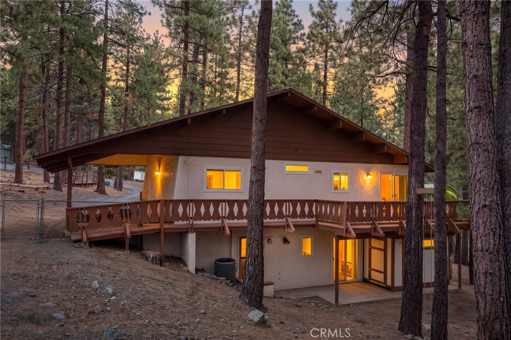 5809 Pine Street Property Photo 4
