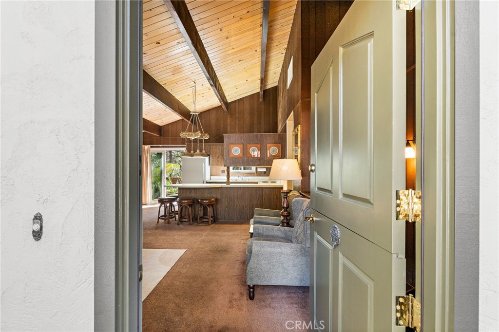 5809 Pine Street Property Photo 7