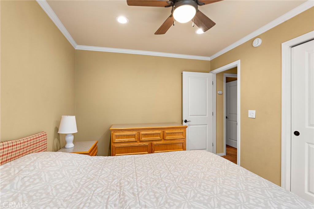 5809 Pine Street Property Photo 33