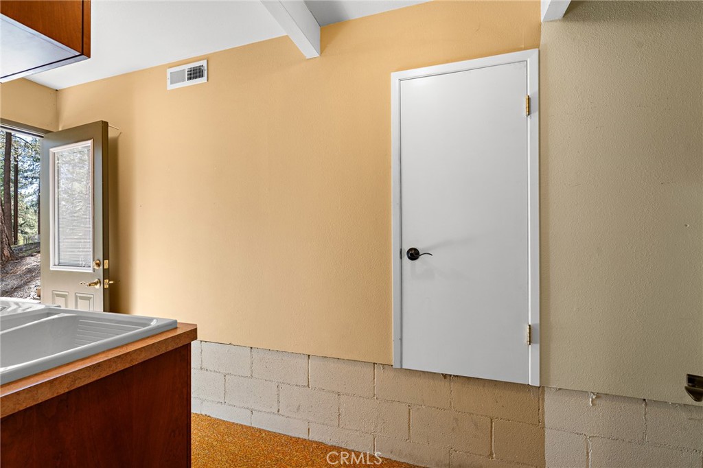 5809 Pine Street Property Photo 41