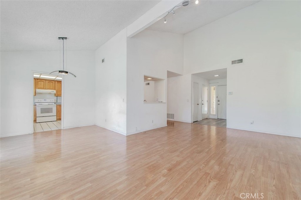 525 Jamon Lane Property Photo 6