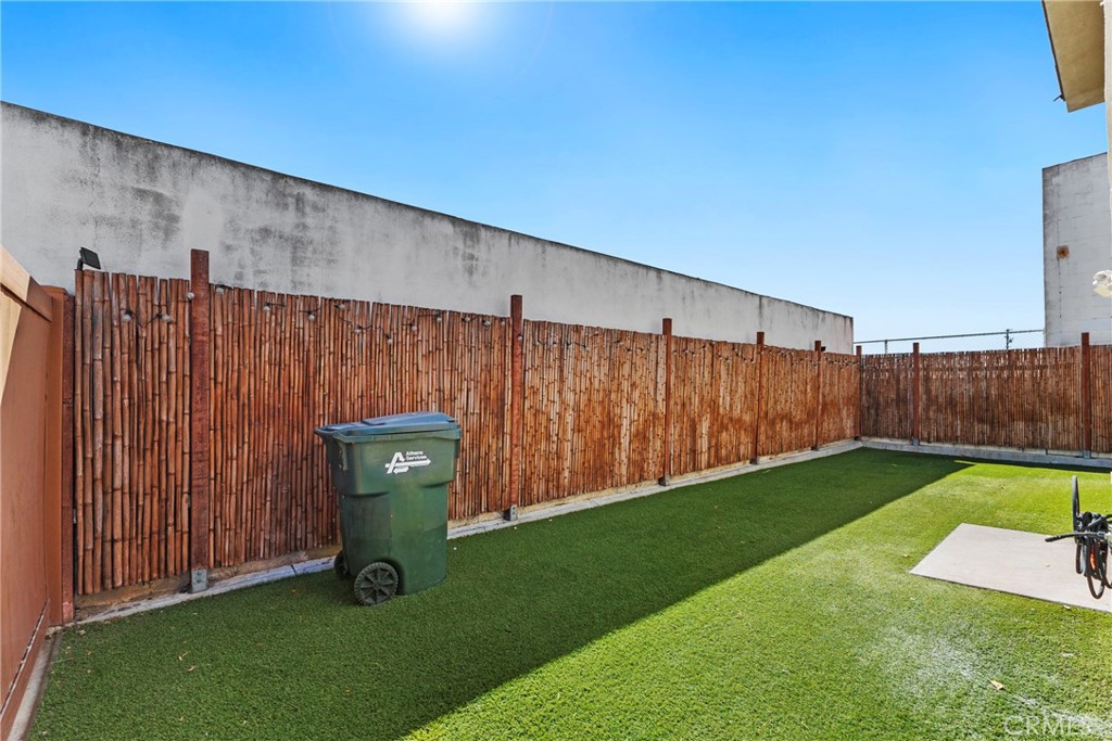 924 S Montebello E Property Photo 32