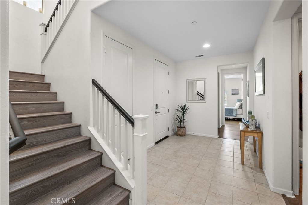 5026 S Kensington Property Photo 4