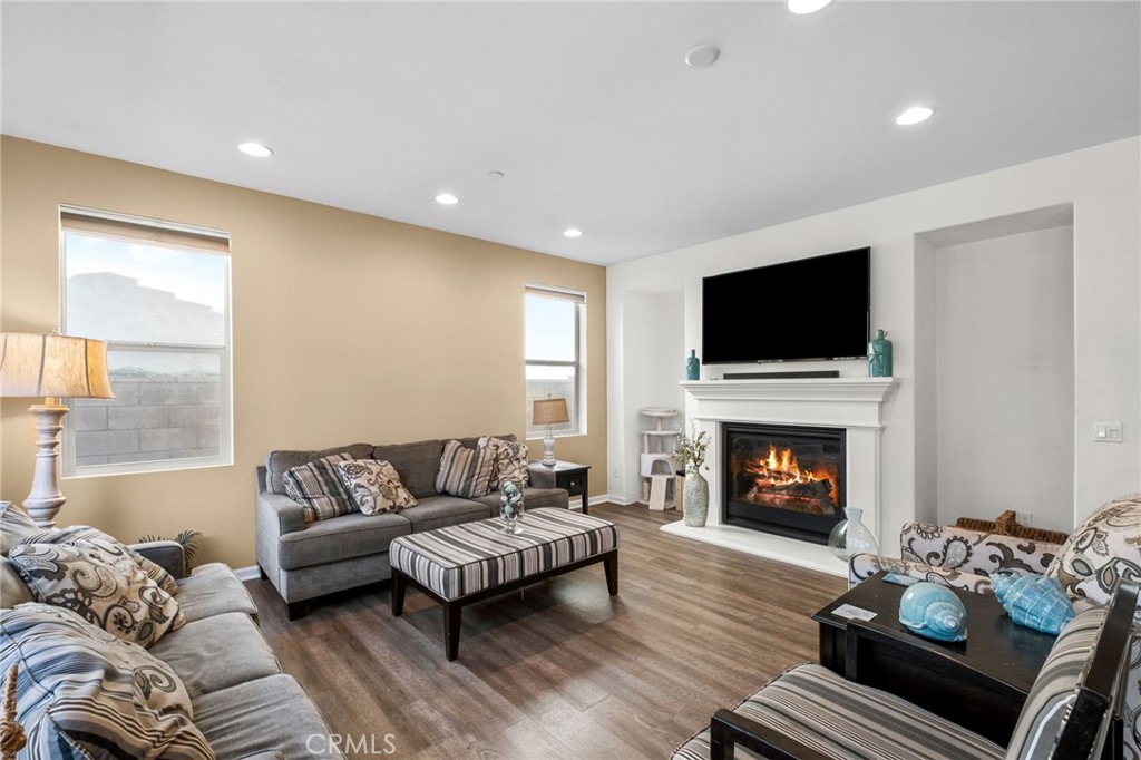 5026 S Kensington Property Photo 5