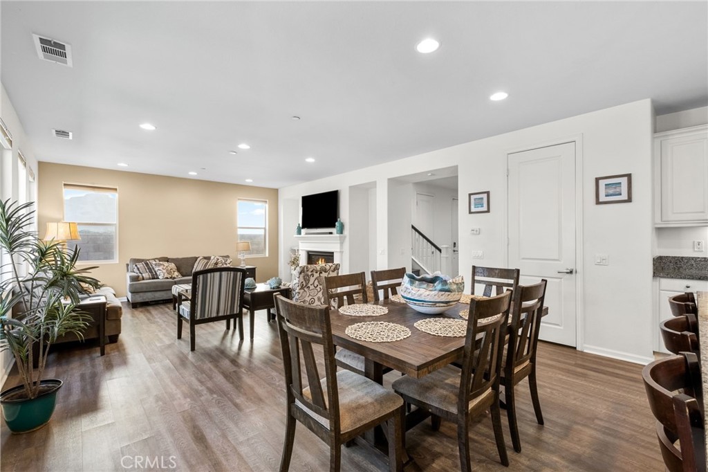 5026 S Kensington Property Photo 10